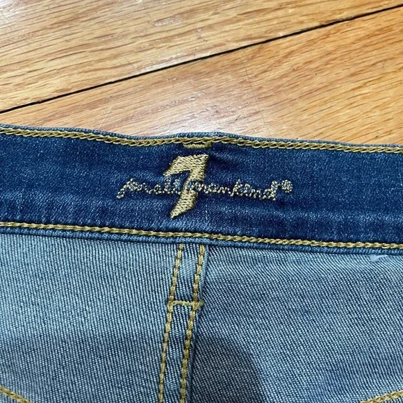 Seven 7 for all Mankind Womens Cut Off Denim Shorts Size 30 Frayed Raw EUC - Picture 3 of 11